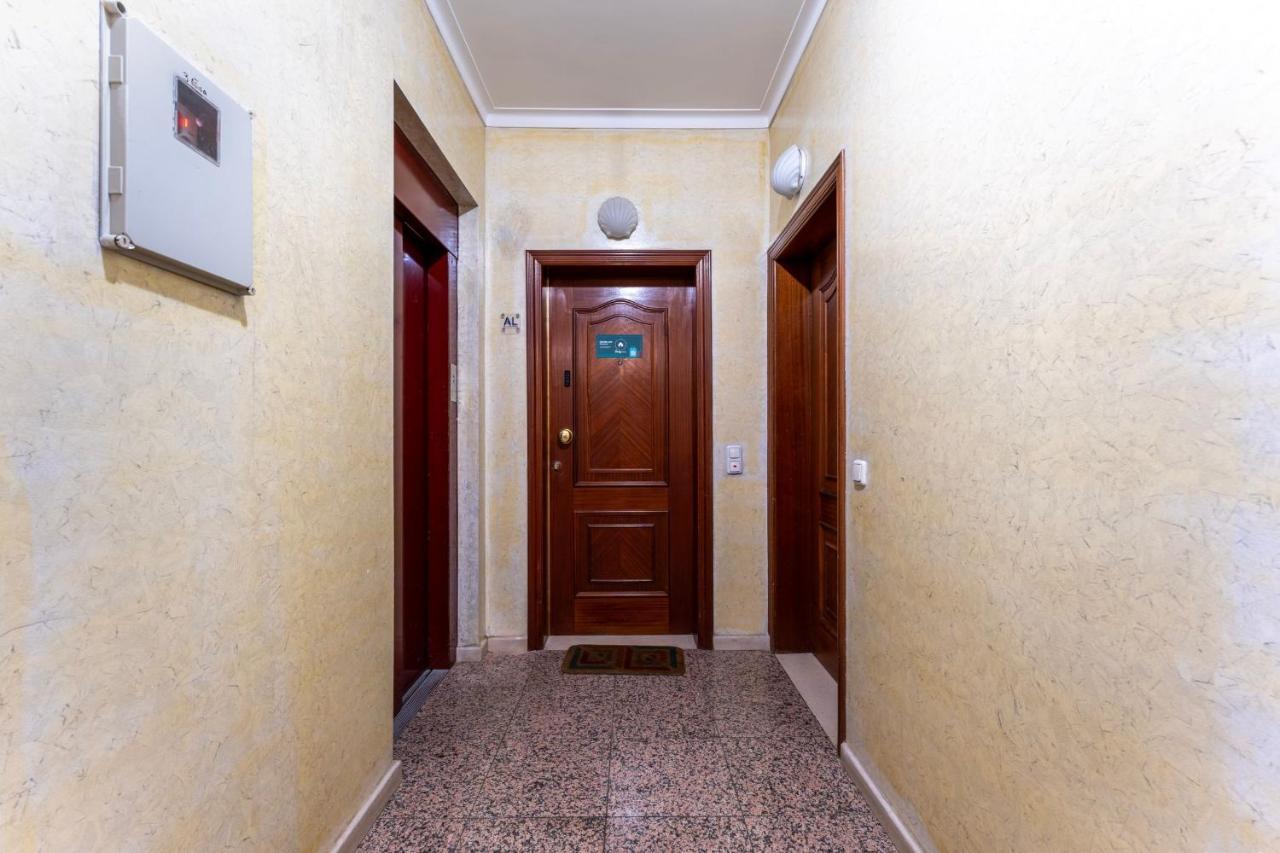 Peaceful 1 Bdr Apartment W/ Balcony By Lovelystay Almancil Bagian luar foto